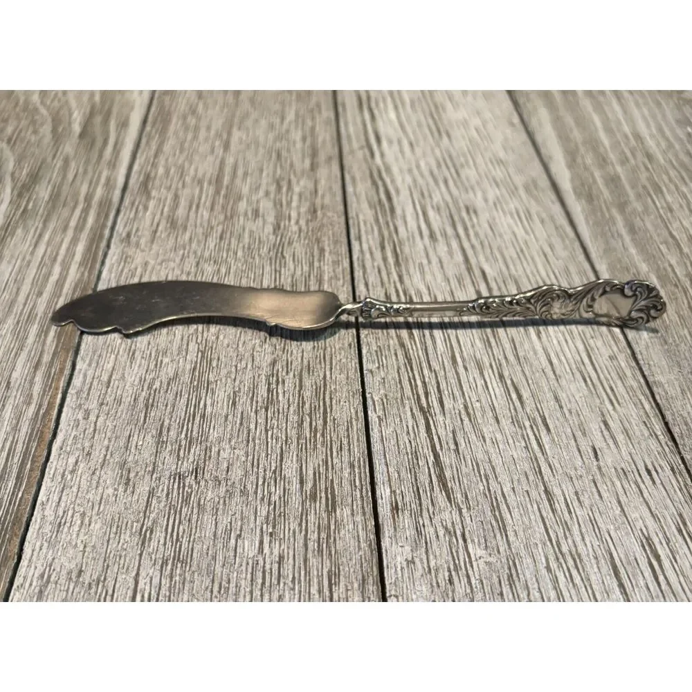 Holmes &‎ Edwards XIV Twisted Handle Master Butter Knife Spreader